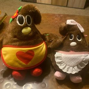 The Morsel Nestle family Plush Family Mom Lil Bits Chocolate kisses